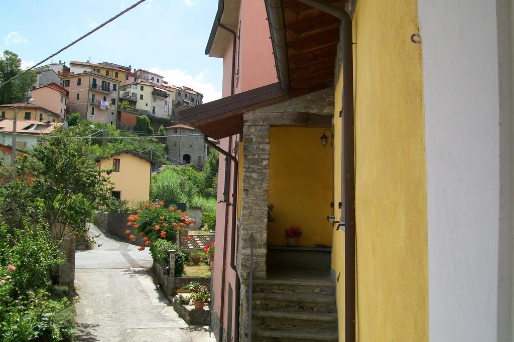 La Casa Del Borgo Apartment Beverino Room photo